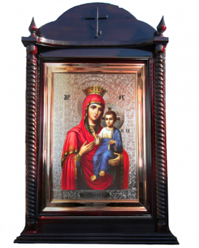 Иконы в резных киотах