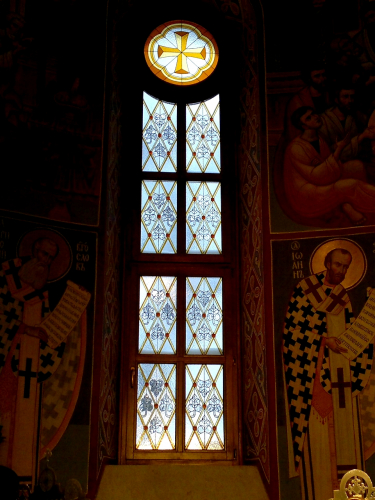 Икона из стекла для оконного проёма